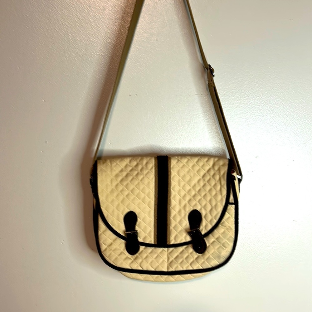 Vera Bradly shoulder canvas bag in excellent condition